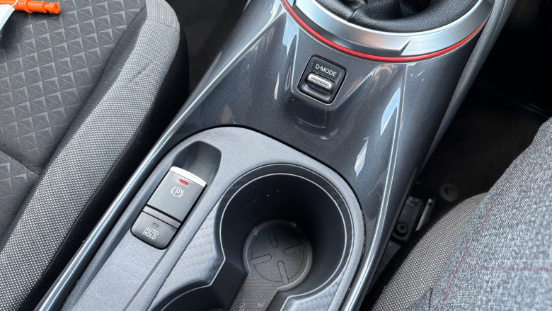 Nissan Juke 1.0 DiG-T N-Connecta 5dr Petrol Hatchback